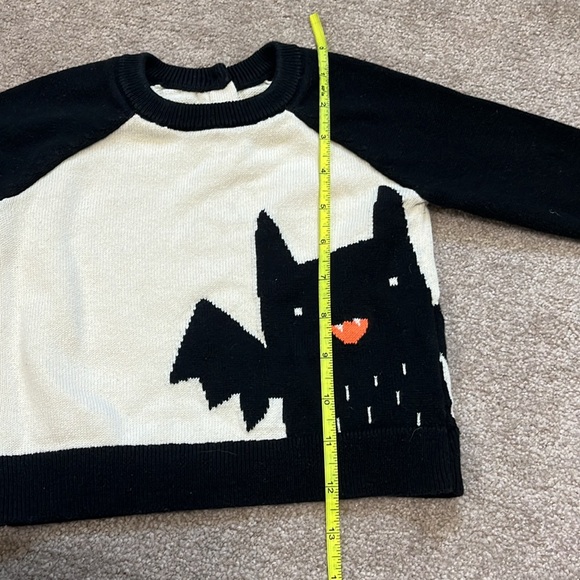 Gap Baby Bat Sweater Halloween Sweater Adorable Cozy Size 6-12 months - Picture 7 of 10